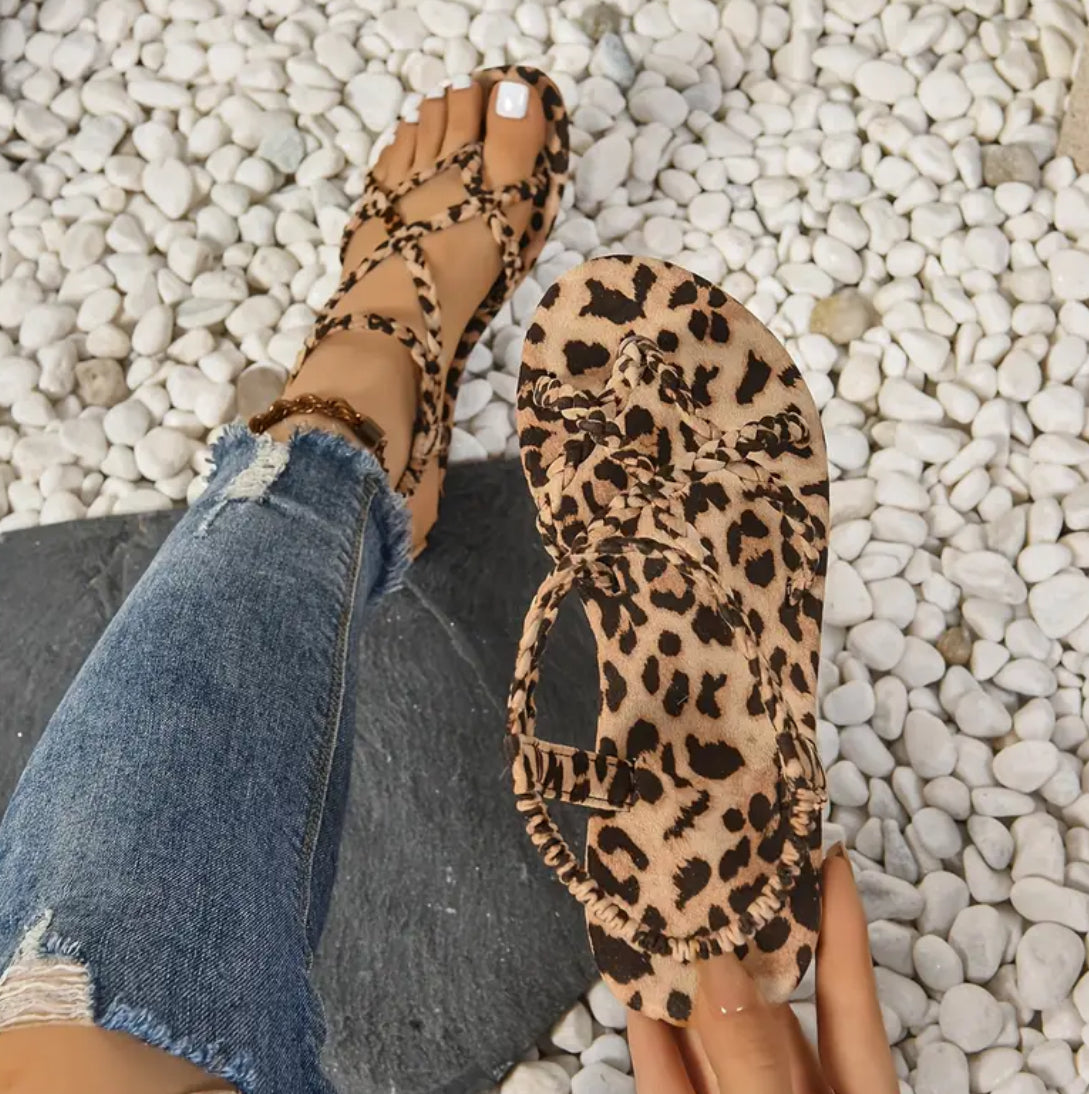 Wild Lace — Sandali